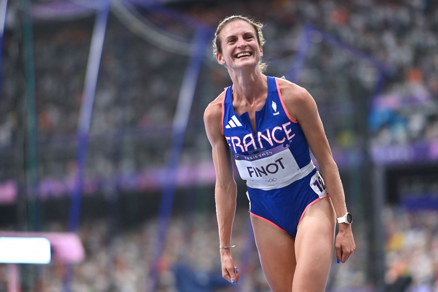 Momentul viral al zilei, la JO 2024: atleta Alice Finot, care a doborât un record european, și-a cerut iubitul în căsătorie pe stadion