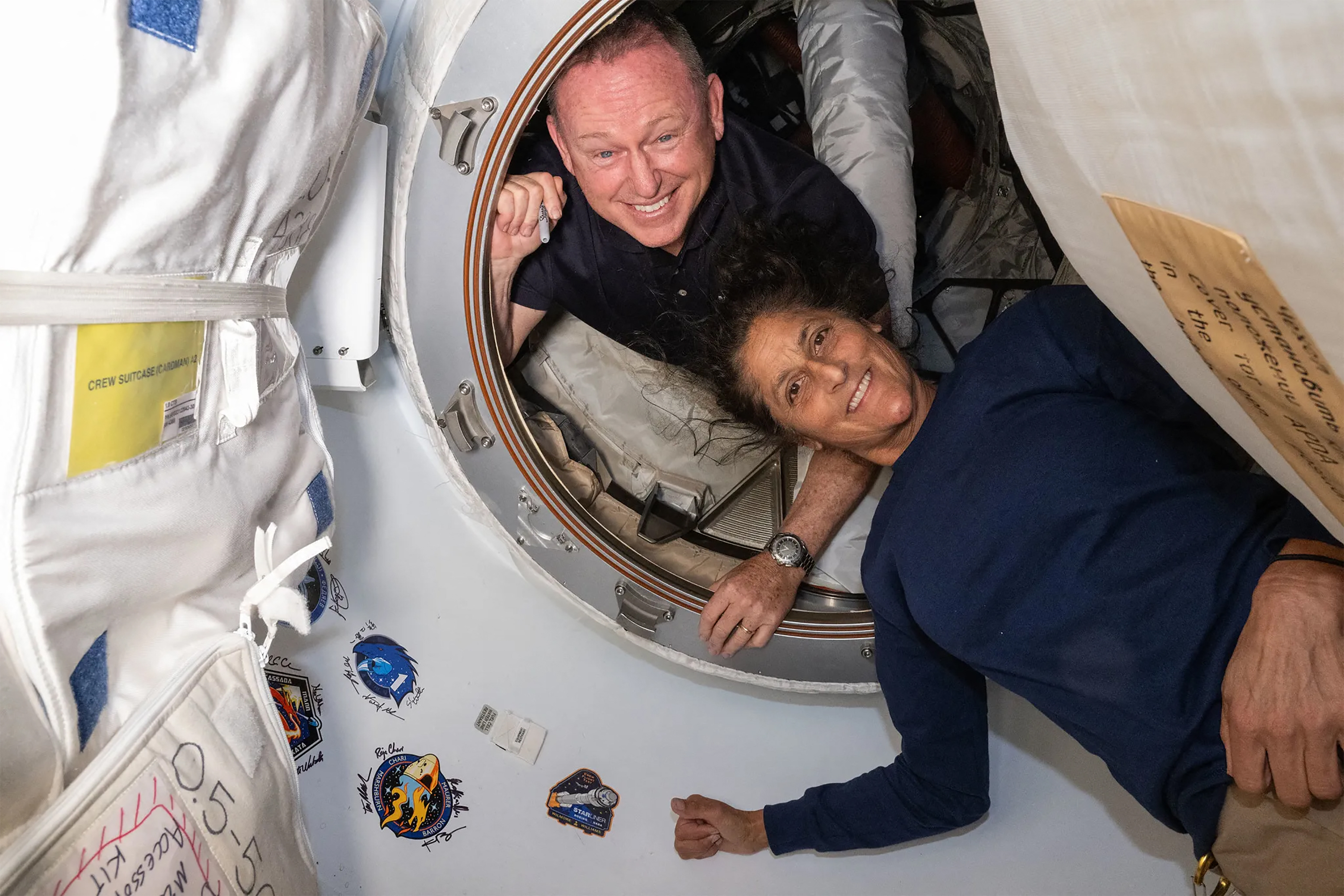 NASA: Astronauții blocați pe Stația Spațială Internațională s-ar putea întoarce pe Pământ abia în 2025