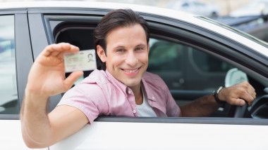 Acte necesare pentru schimbarea permisului auto. Foto Profimedia