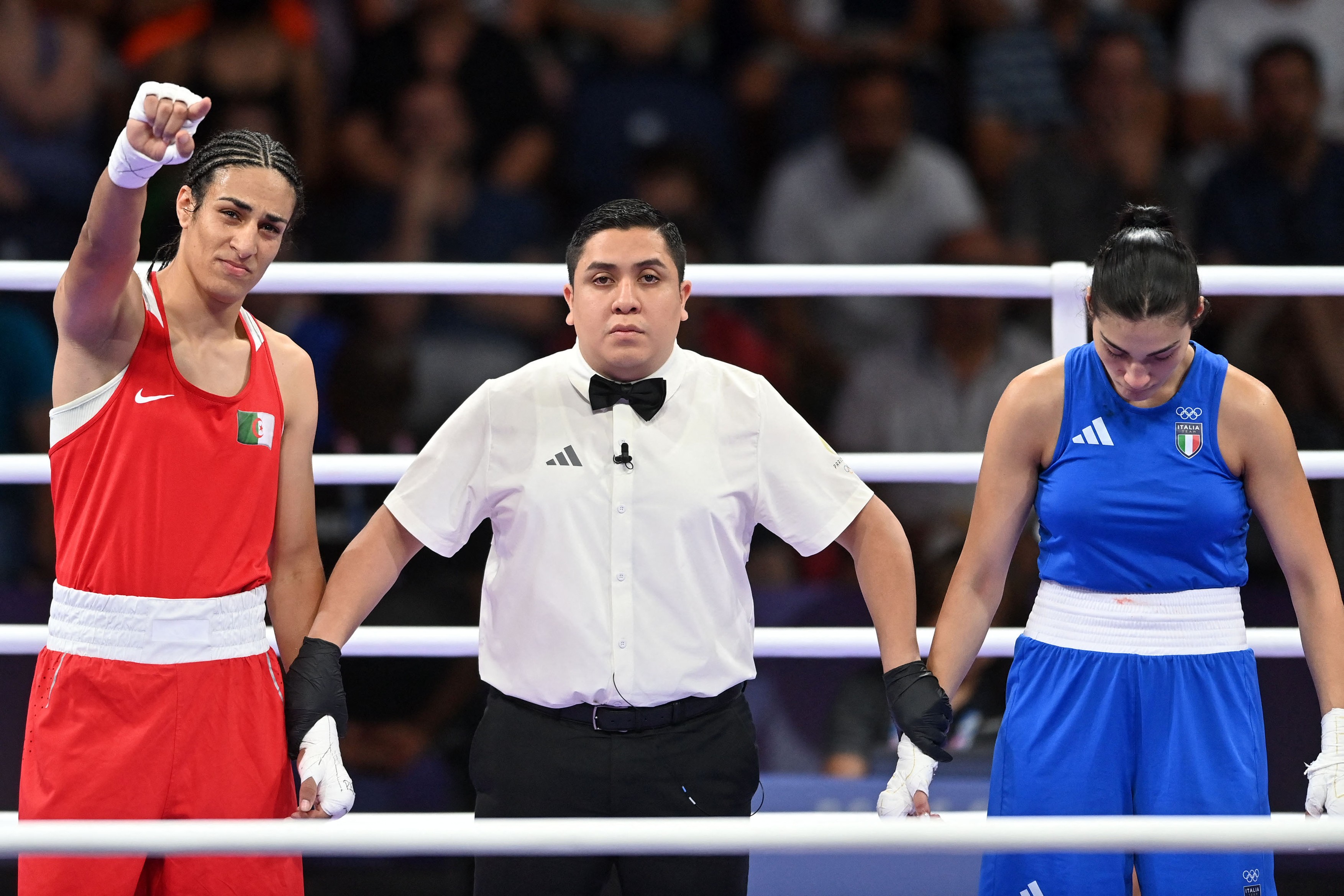 Pugilista Angela Carini îi cere scuze lui Imane Khelif după scandalul de la JO 2024. „Îmi pare rău de ce i s-a întâmplat”