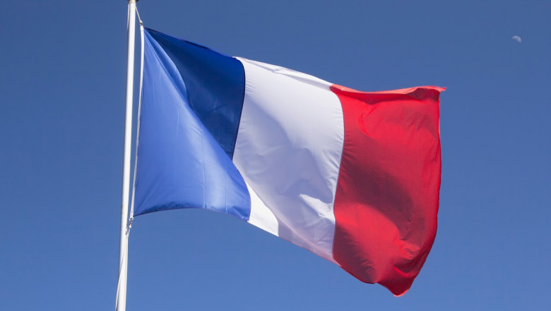 Parisul le-a recomandat francezilor aflaţi în Iran să părăsească ţara cât mai repede posibil