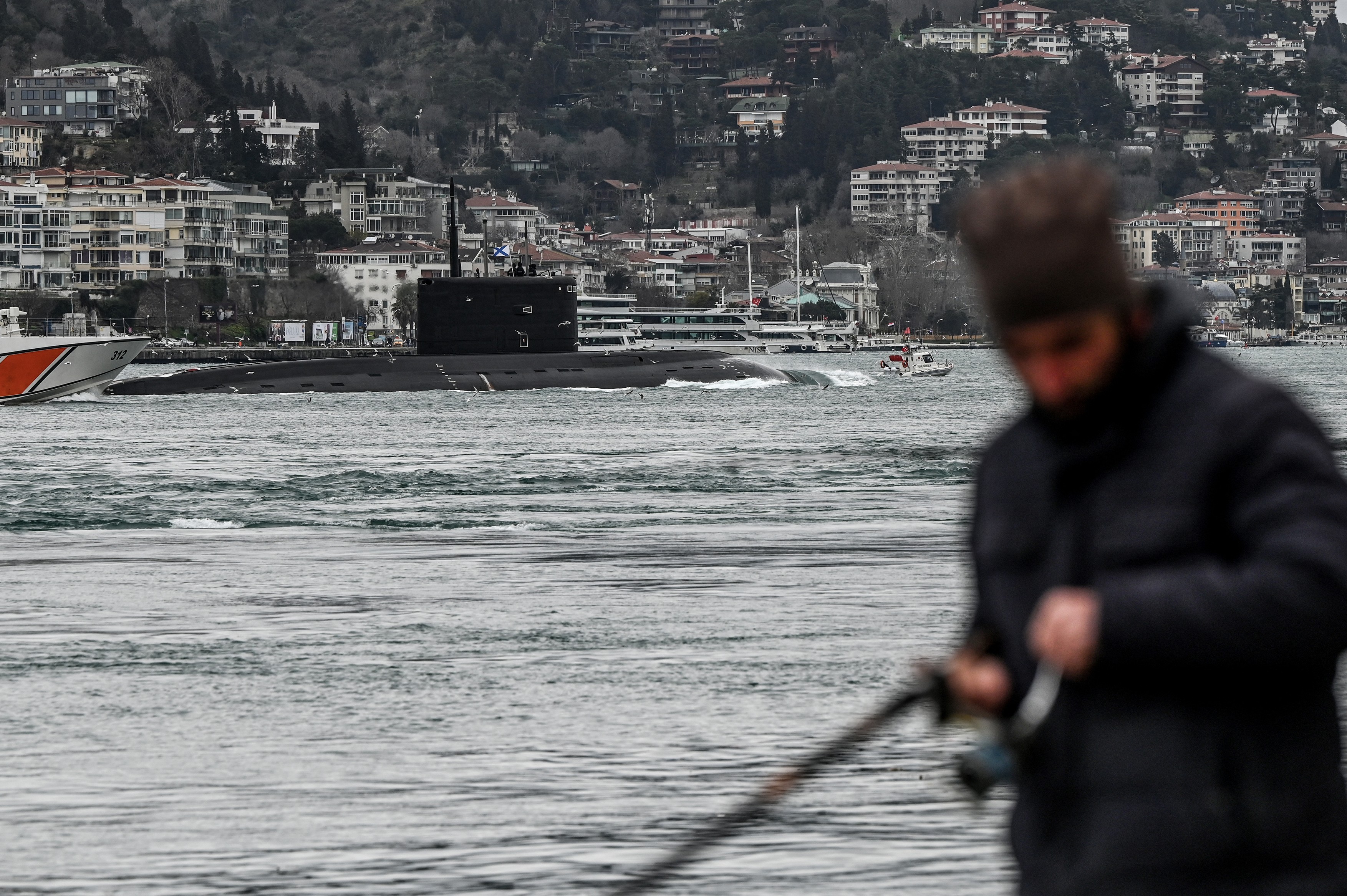 Kievul anunță scufundarea unui submarin rusesc în portul Sevastopol. „Peștii din Marea Neagră se vor bucura de noua lor casă”