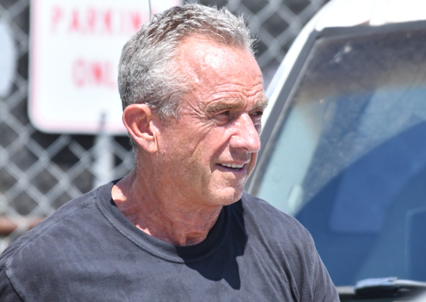 Candidatul independent la Președinția SUA, Robert F. Kennedy Jr., bate acum la ușa Kamalei Harris. Pentru un eventual post în Cabinet