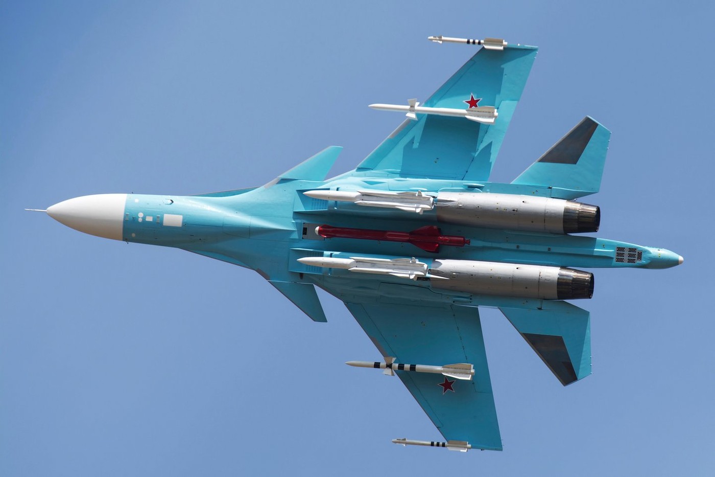 Ucrainenii anunță că au doborât un bombardier Su-34 care zbura deasupra regiunii Kursk
