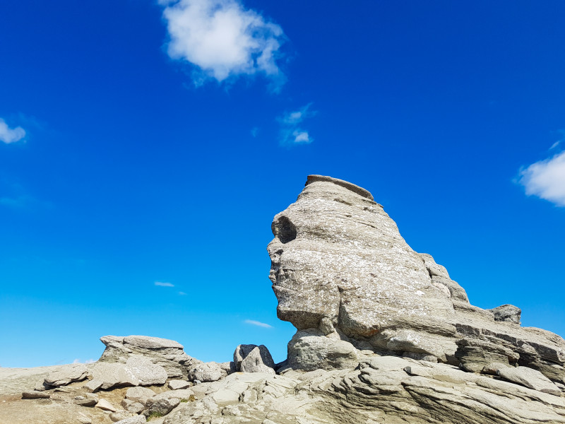 Obiective turistice din România - Sfinxul din Bucegi. Foto Shutterstock