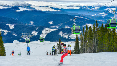 Stațiunea Voineasa, România. Foto Shutterstock