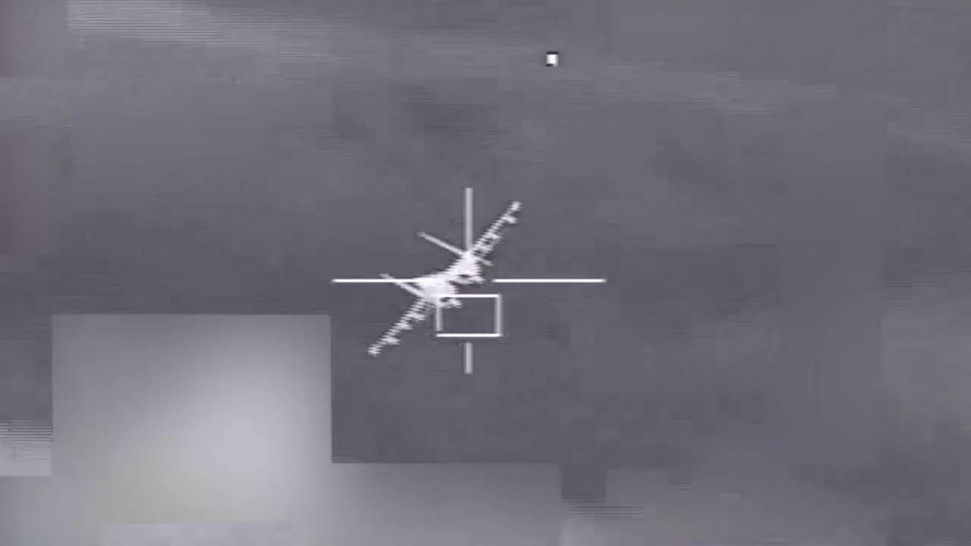 Un pilot rus își face selfie la câteva secunde după ce avionul său a fost doborât. "Am fost atacați și nu am avut timp să reacționăm"