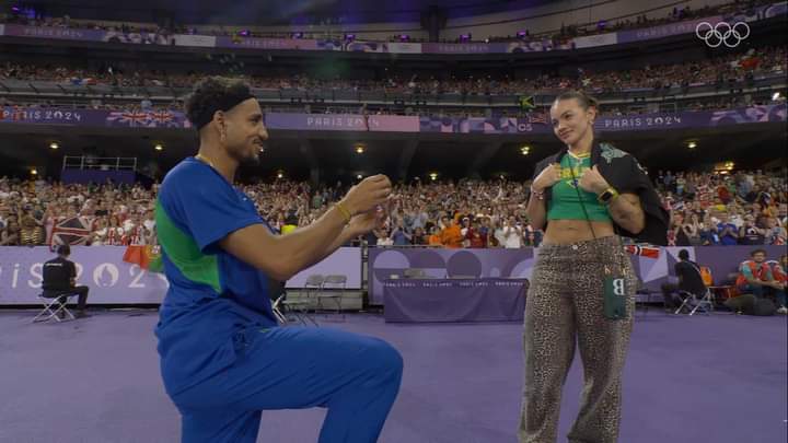 JO 2024: Încă o cerere în căsătorie la Olimpiada de la Paris, în „oraşul iubirii”
