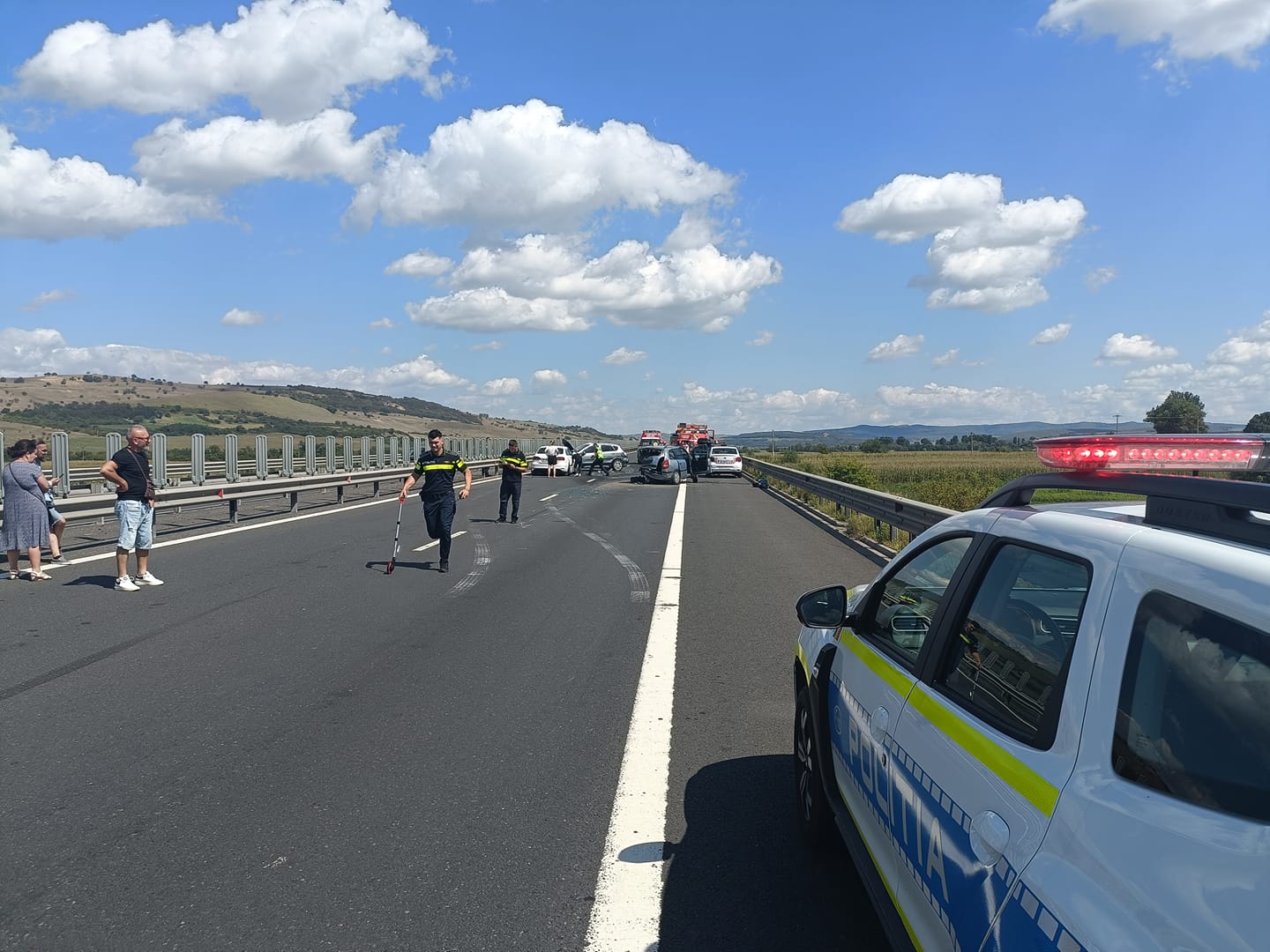Plan Roșu de intervenție activat pe A1, după un accident în care au fost implicate cinci mașini