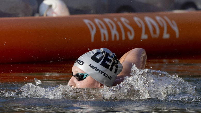 Leonie Maertens, GER FRA, Olympische Spiele Paris 2024, Schwimmen Freiwasser, Frauen, 08.08.2024 FRA, Olympische Spiele