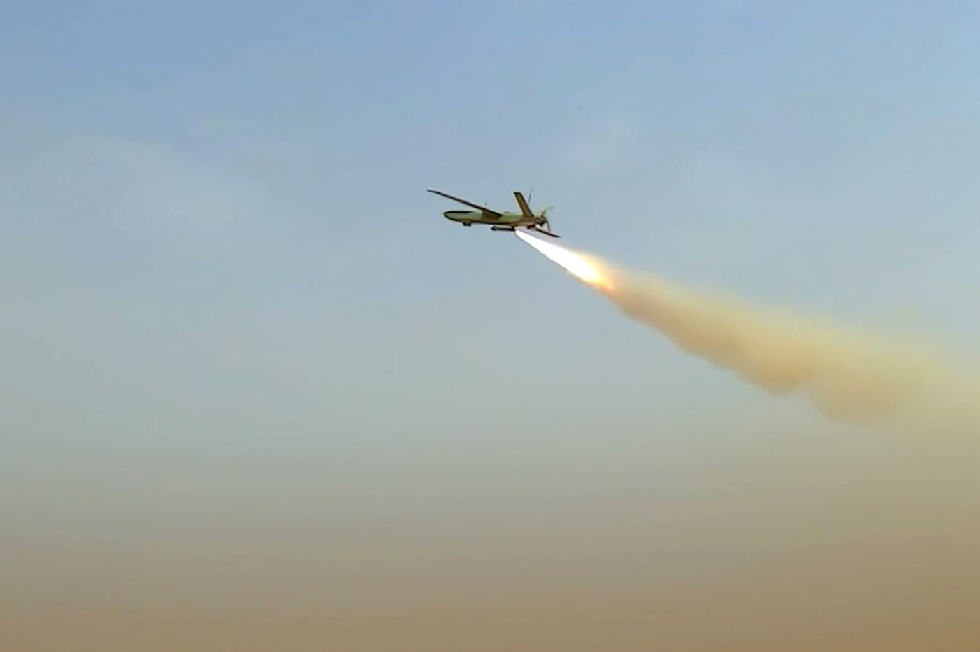 Un raid aerian a ucis cinci luptători pro-Iran în estul Siriei