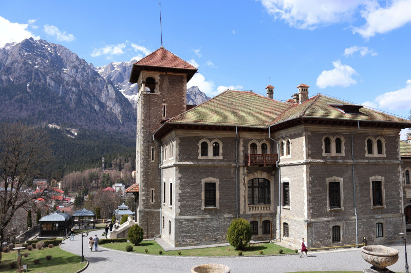 Castelul Cantacuzino, Bușteni, România