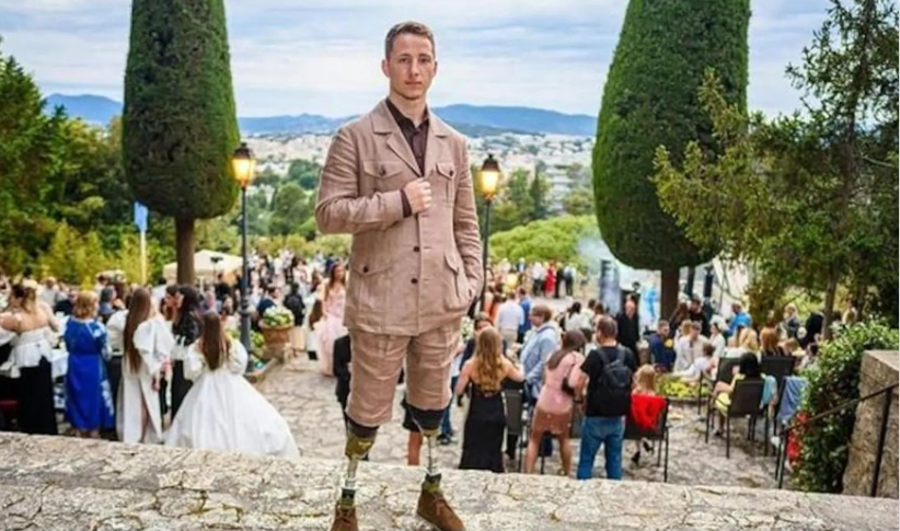 Povestea lui Oleksandr Budko, soldatul căruia i-au fost amputate picioarele, dar care a devenit cel mai dorit bărbat din Ucraina