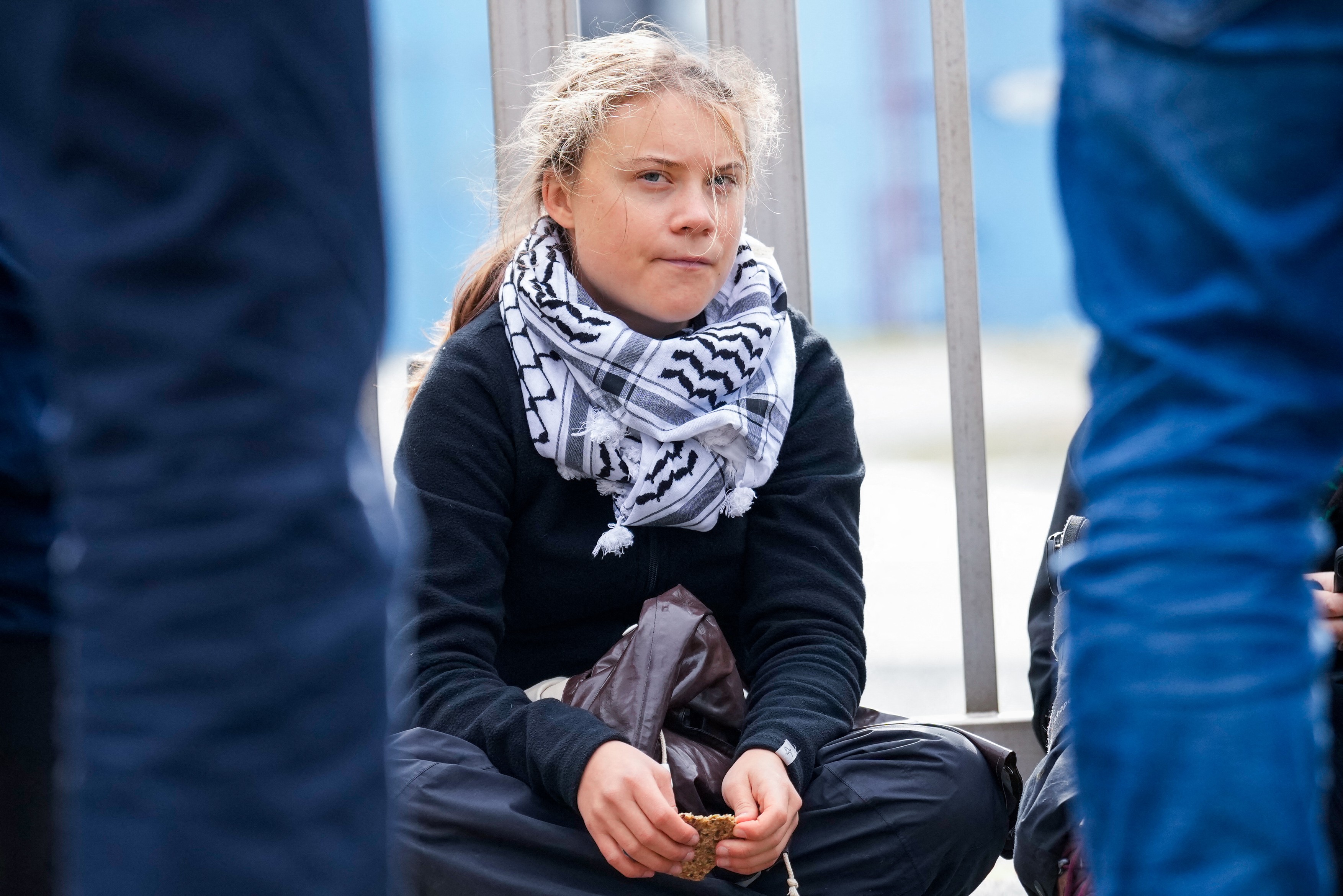 Greta Thunberg a încercat să blocheze, împreună cu un grup de protestatari, activitatea unei uzine norvergiene de prelucrare a gazelor
