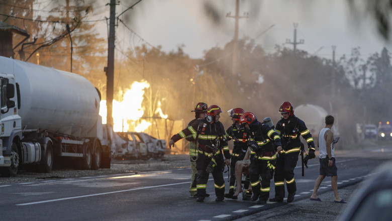Un an de la tragedia din Crevedia. 10.000 de amenzi date și multe nereguli. „Oamenii fumează lângă cisternele cu gaz”