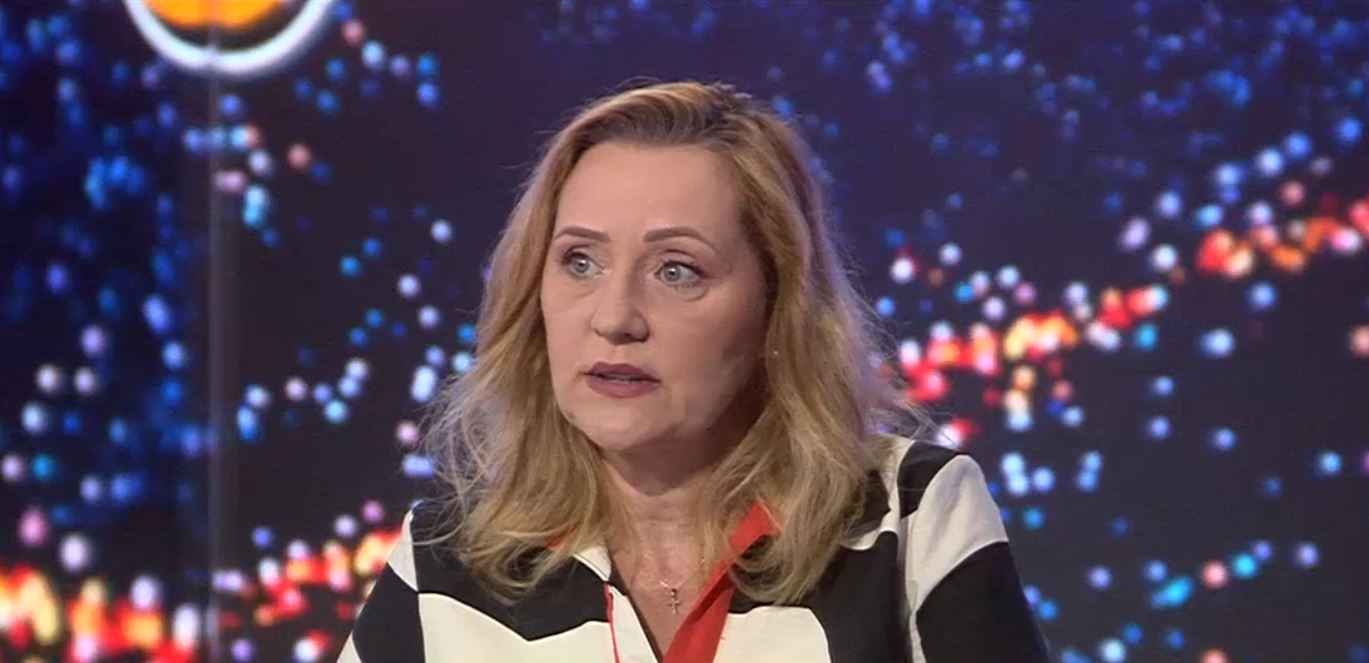 Lasconi, despre cum a ajuns soțul ei consilier USR în Parlament: „I-aș propune să facă avocatură pentru că câștiga mult mai bine”