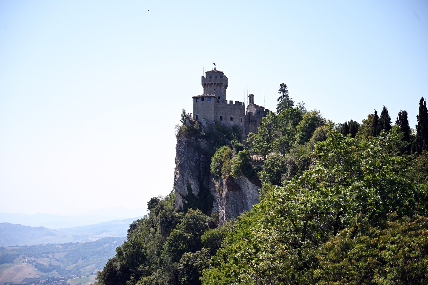 Situație disperată în San Marino. Microstatul a declarat stare de urgență: fără apă în piscine, fără udarea gazonului și a grădinilor