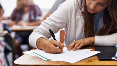 Calendar Bacalaureat 2025. Din 10 iunie încep probele scrise la Limba și Literatura Română. Foto Shutterstock