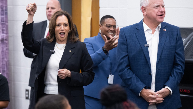 Kamala Harris și Tim Walz, în campanie. Foto: Profimedia Images