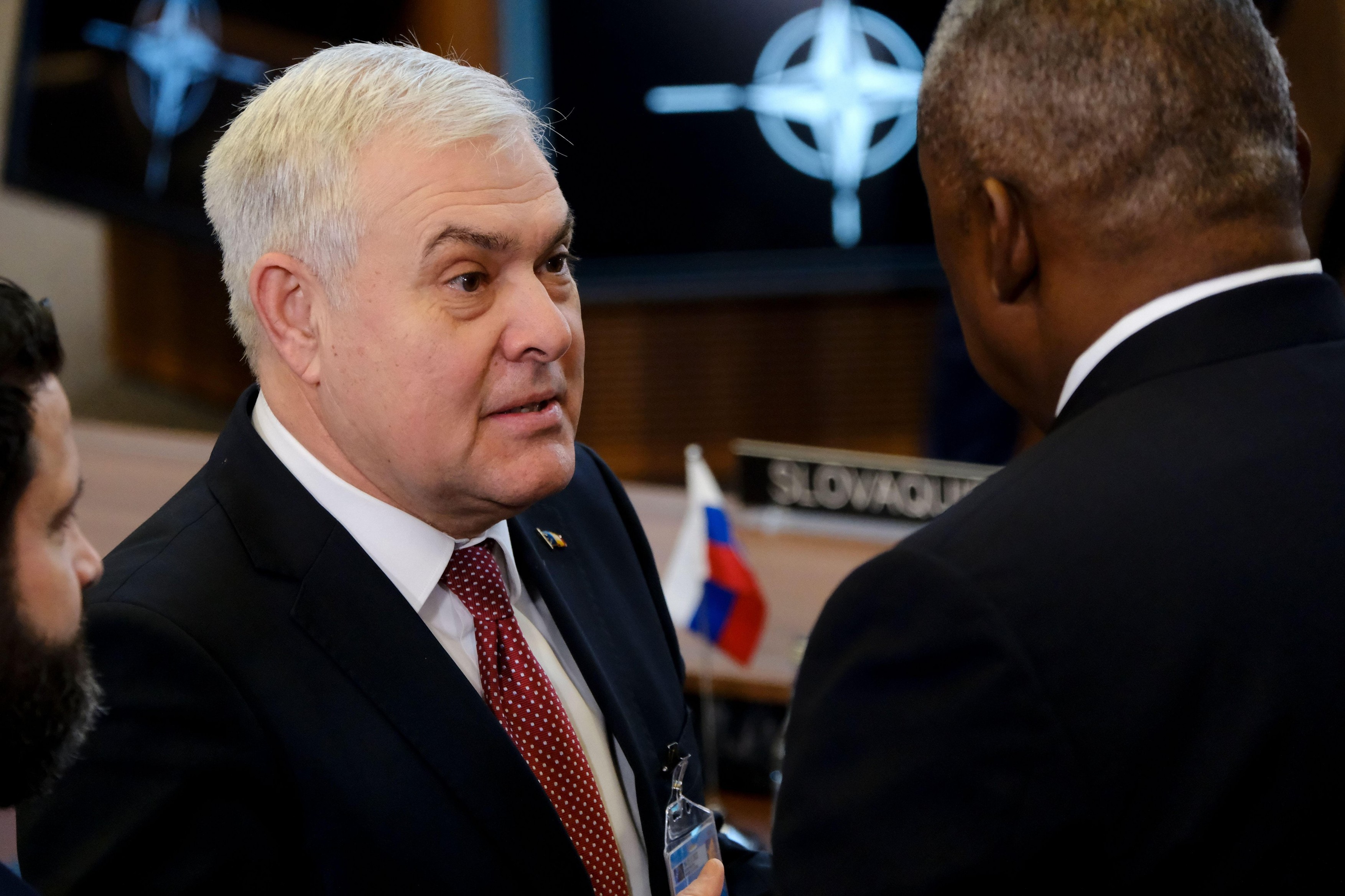 Convorbire telefonică între Angel Tîlvăr și secretarul apărării SUA, Lloyd Austin. Cei doi au discutat despre ajutorul acordat Ucrainei