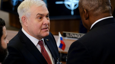 Brussels, Belgium. 15th Feb, 2023. US Secretary of Defense Lloyd Austin arrives for a two-day meeting of the alliance's Defence Ministers at the NATO headquarters in Brussels, Belgium on Feb. 15, 2023. Credit: ALEXANDROS MICHAILIDIS/Alamy Live News