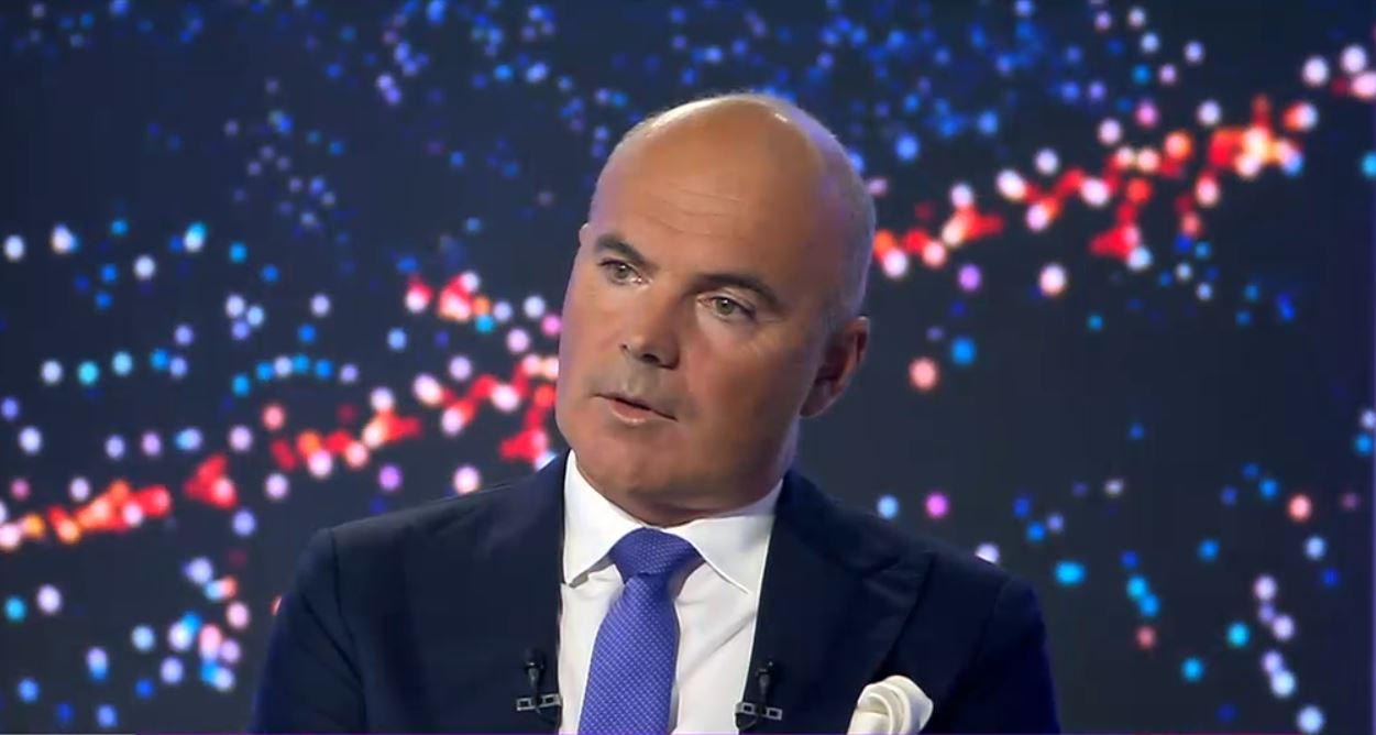 „Bolojan, Ciucă, Cîțu – pe toți PSD i-a îmbrățișat și i-a adormit”. Ce crede Rareş Bogdan în legătură cu scindarea PNL