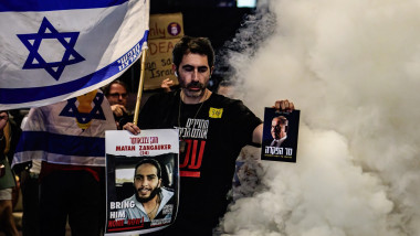 Protest la Tel Aviv, pentru a pune presiune pe Guvernul israelian, pentru a aduce acasă ostaticii israelieni din Gaza. Foto/ Profimedia Images