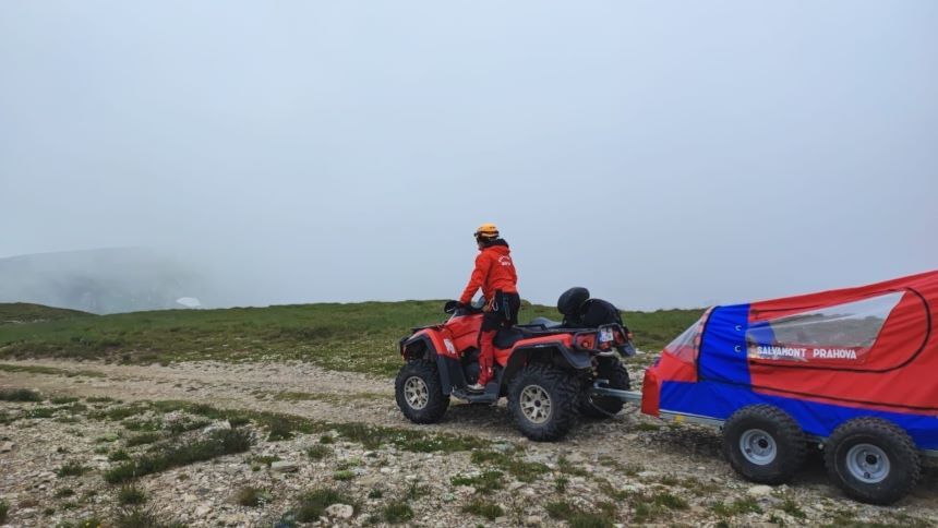 Un turist a murit după ce a făcut infarct, pe un traseu către Babele din Bucegi. Bărbatul avea 57 de ani