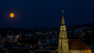 Luna albastră Cluj Napoca