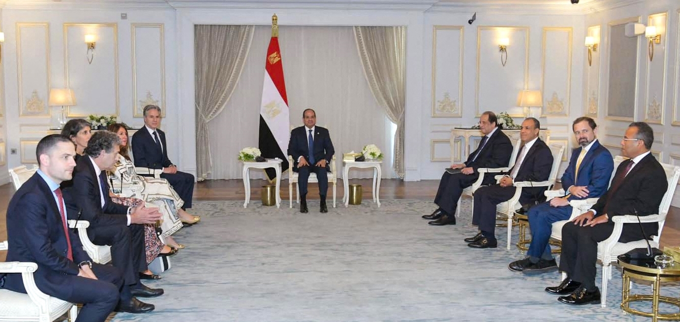 Egiptul a cerut un armistiţiu în Fâşia Gaza şi se teme de o „extindere regională a conflictului”