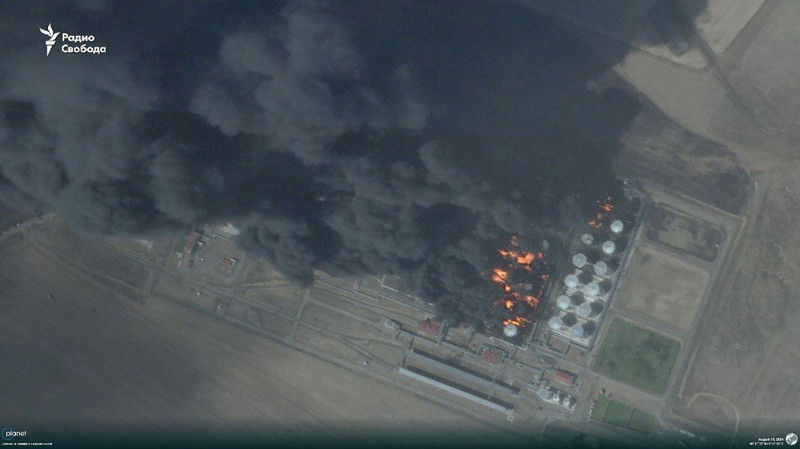 Russia's frontline fuel supply depot on fire