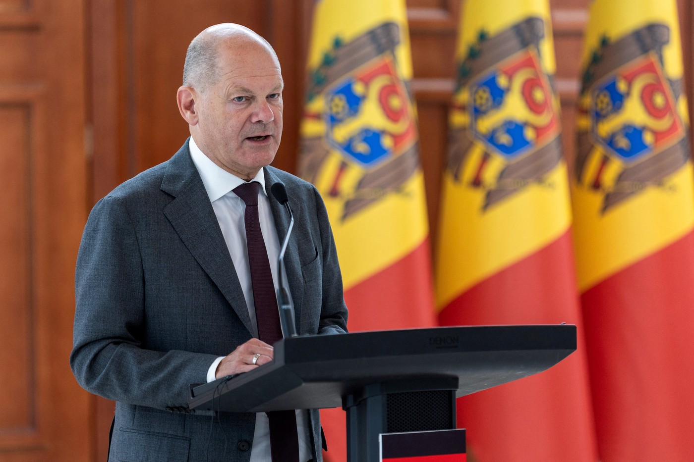 Ucraina nu a consultat Germania cu privire la incursiunea din Rusia, a declarat cancelarul Scholz aflat în vizită la Chişinău