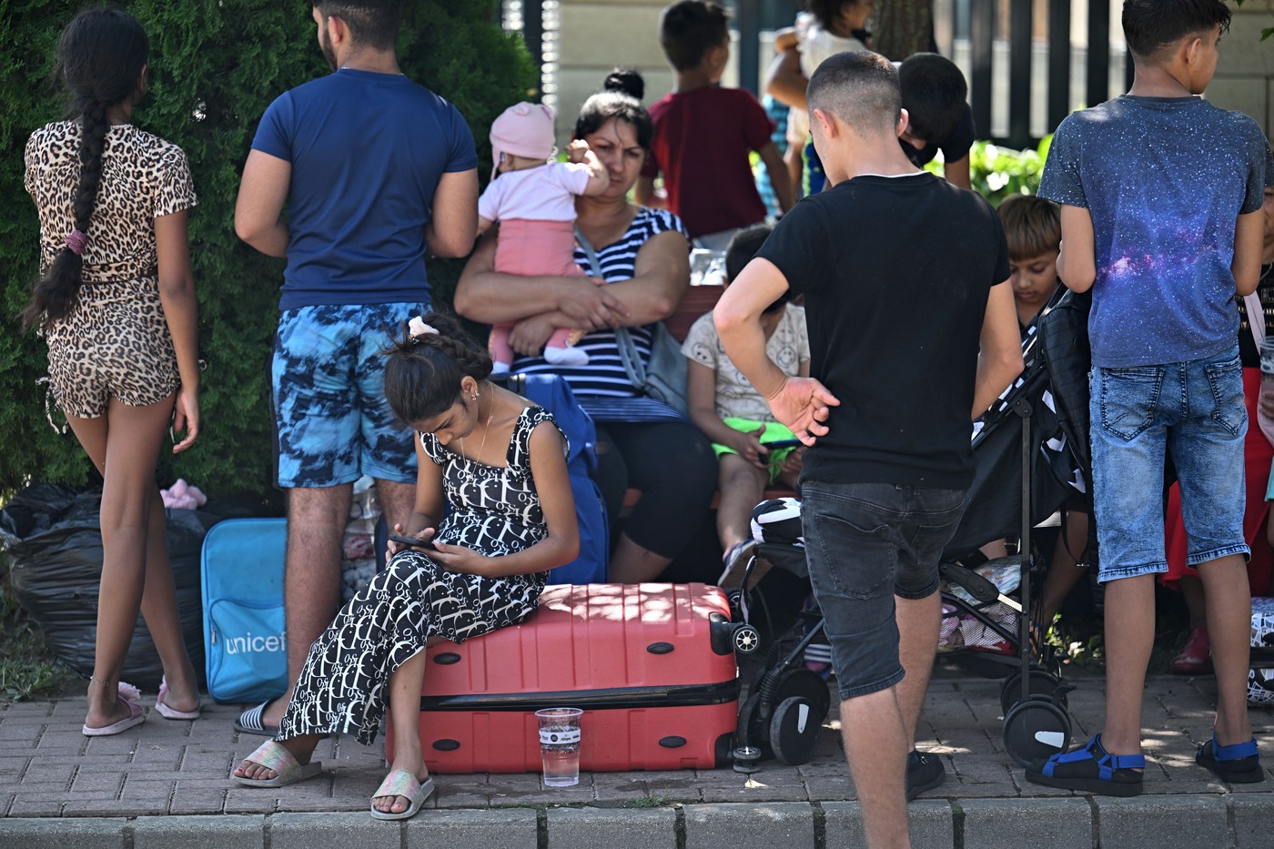 Peste o sută de refugiați ucraineni au fost evacuați din adăposturi în Ungaria. Alte câteva mii riscă să ajungă pe străzi