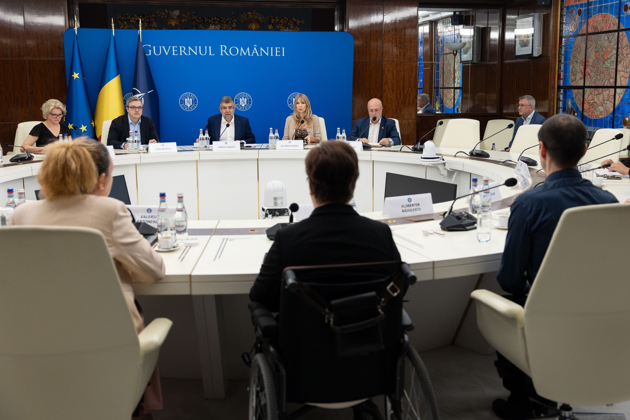 Ciolacu, după întâlnirea cu reprezentanții Asociaţiei Nevăzătorilor: O lege distinctă le va asigura dreptul la o pensie decentă