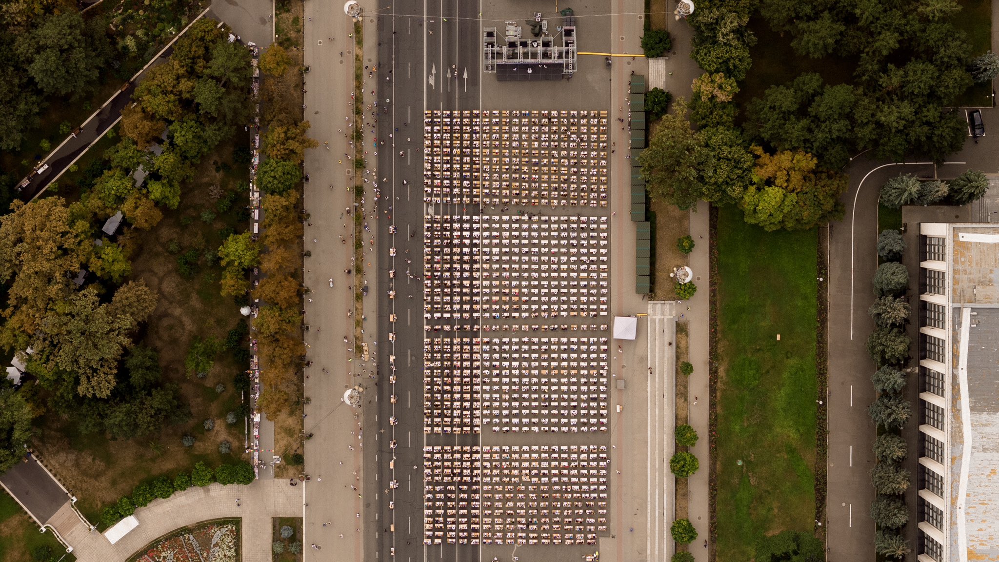 Imagini impresionante de la Chișinău, unde 1.800 de oameni au participat la Dictarea Națională, de Ziua Limbii Române
