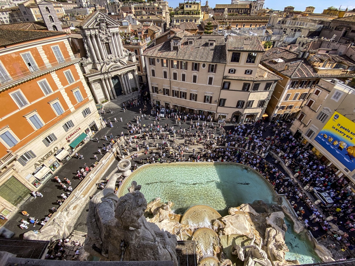 Primăria Romei se gândește să pună o taxă de acces pentru Fontana di Trevi. Groaza de supraturism lovește din nou
