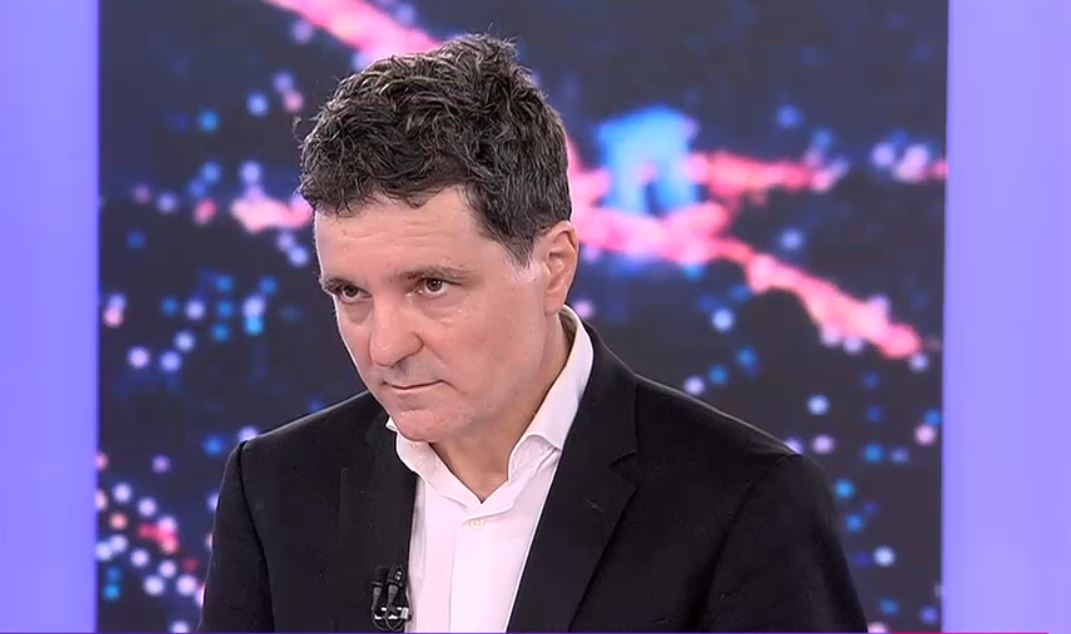 VIDEO Problema de clasa a IV-a care îi încuie pe toți. Nicușor Dan a acceptat să o rezolve în direct la Digi24