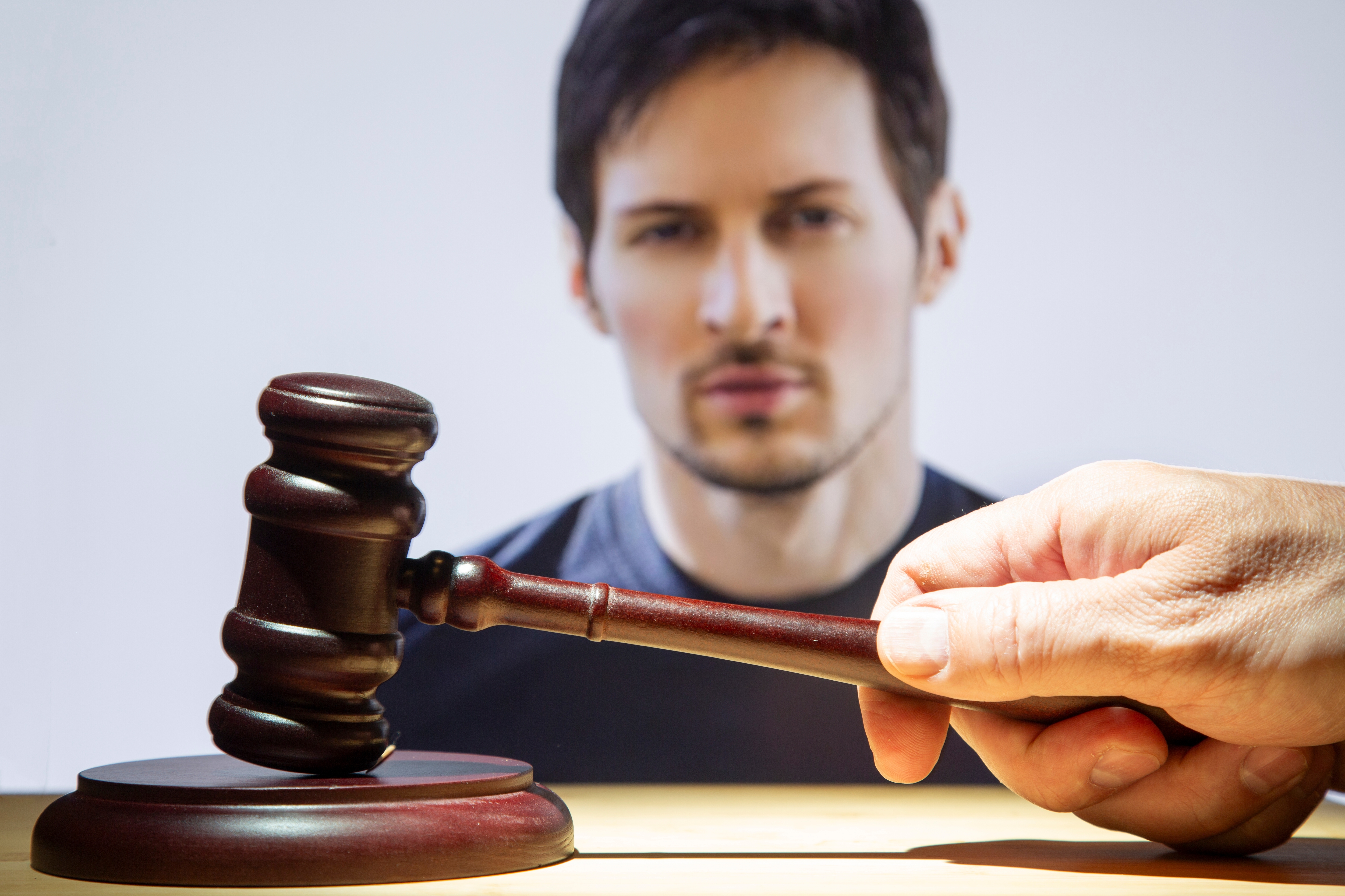 Fondatorul Telegram, Pavel Durov, spune că a primit în Rusia o citație în care era menționat drept „suspect” într-un dosar de terorism