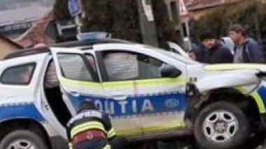 masina de politie implicata in accident