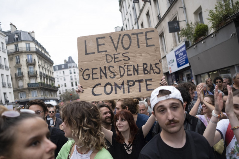 Rally Against The President's Forceful Blow - Paris, France - 07 Sep 2024