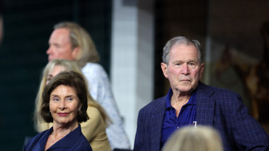 George W. Bush și soția sa, Laura, nu vor spune cu cine votează FOTO Profimedia