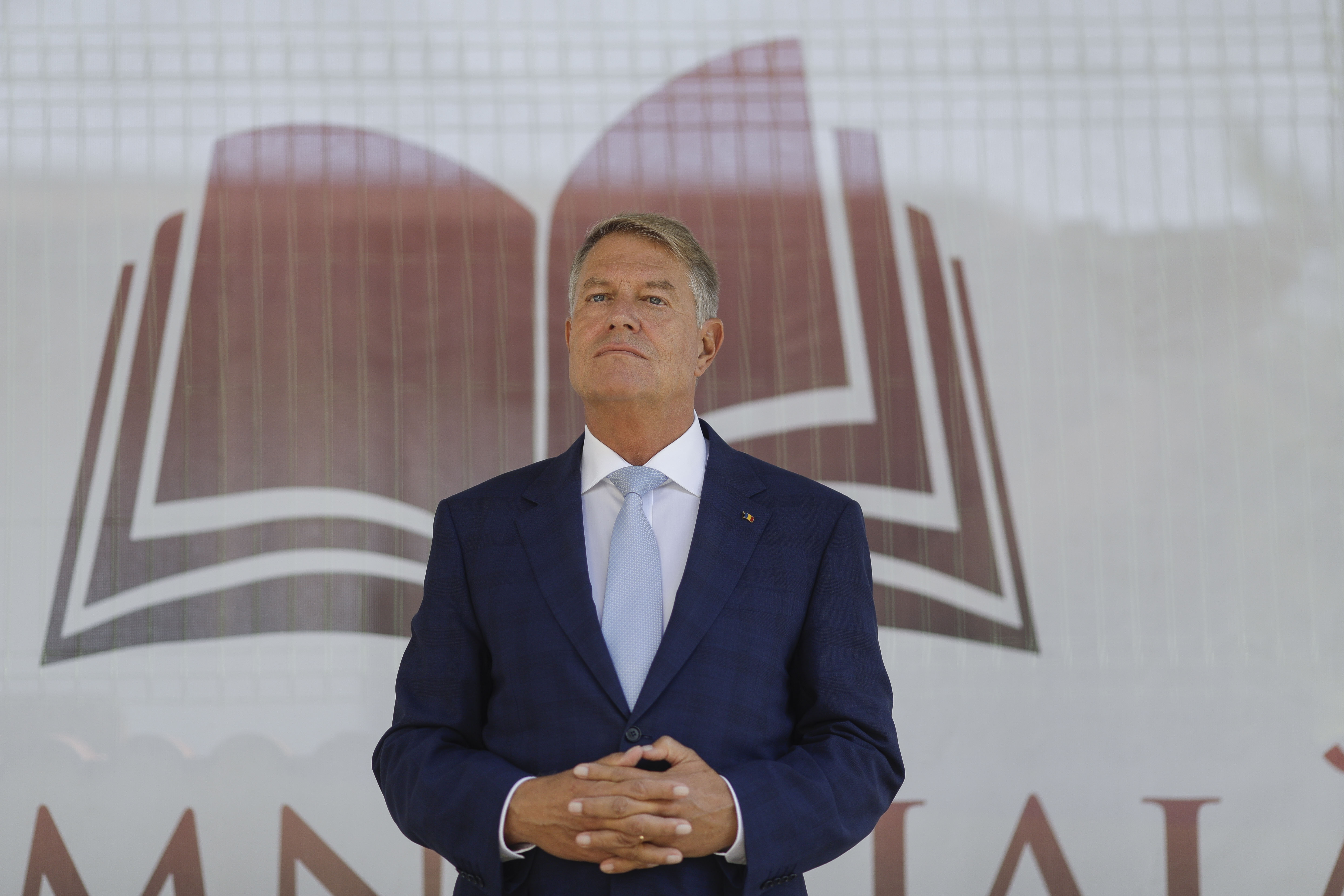 Are voie Iohannis în campanie electorală? Ce spun specialiștii în drept constituțional. Precedentul Ion Iliescu