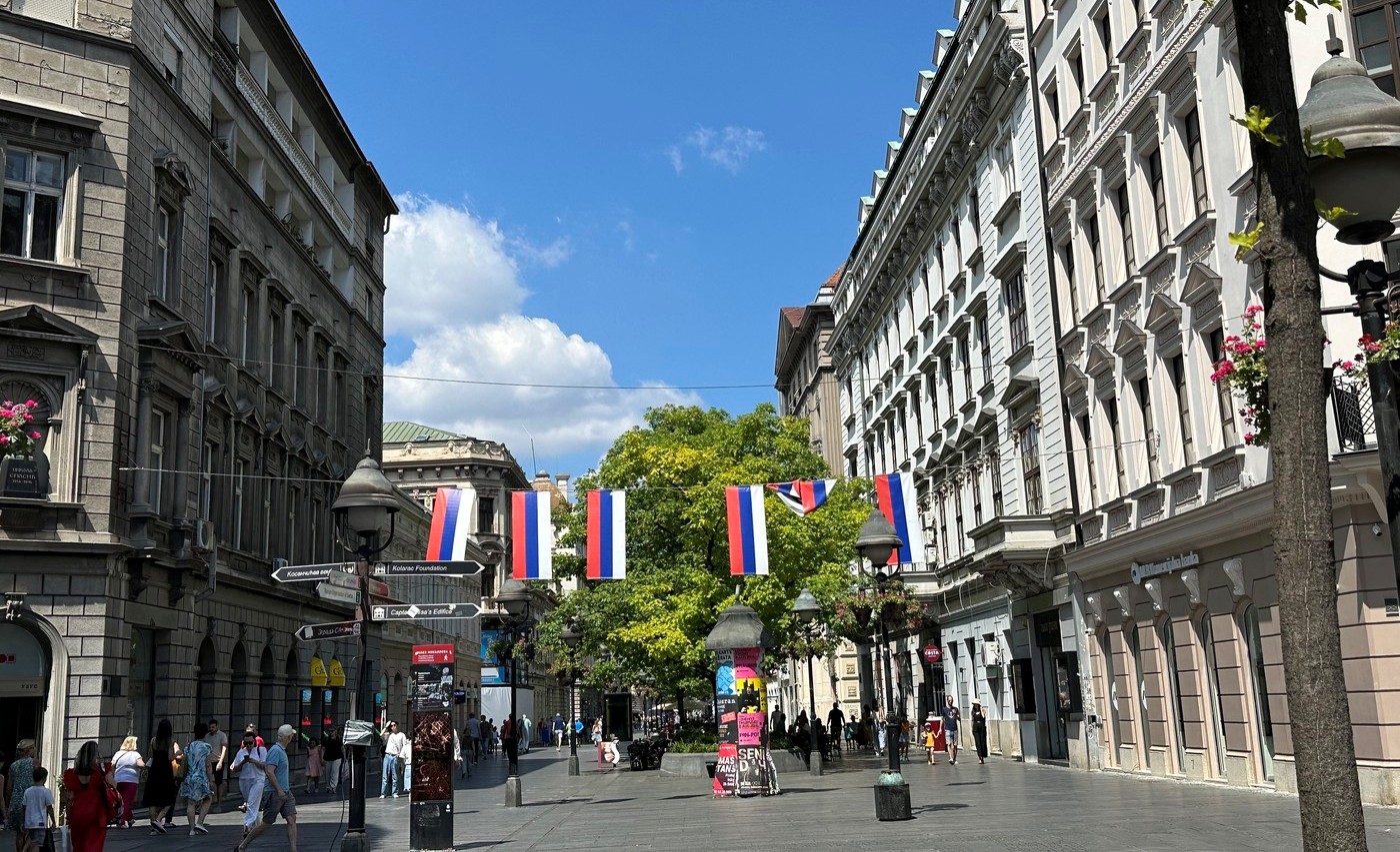 Capitala Serbiei devine o mică Rusie. De ce aleg mii de ruși să fugă de recrutare și de regimul lui Putin, la Belgrad
