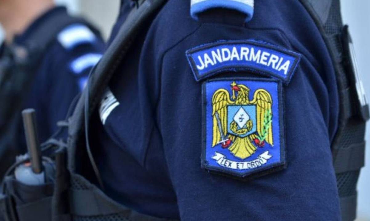 Un jandarm a fost înjunghiat într-o stație de tramvai din Sectorul 6 al Capitalei. Agresorul a fost identificat şi dus la audieri