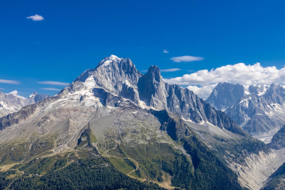 Un alpinist român de 35 de ani a murit pe Masivul Mont Blanc. ”Eroare tehnică”