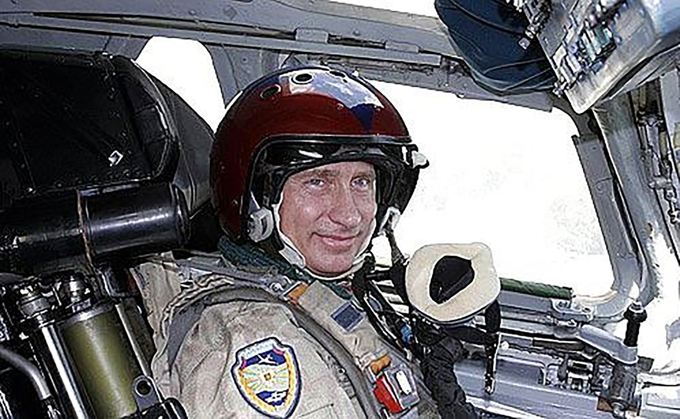 Cel mai mare bombardier din lume, Tu-160, ar putea primi o versiune actualizată, dar experții cred că e vorba doar de o „Baba Iaga”
