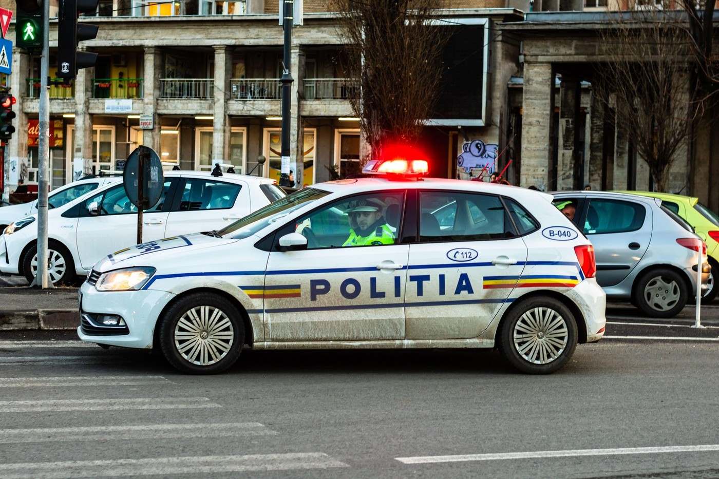 Reacția neașteptată a unui șofer plecat băut spre mare, în fața polițiștilor care l-au oprit în trafic