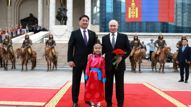 Russian President Putin and Mongolian President Khurelsukh meeting in Ulaanbaatar