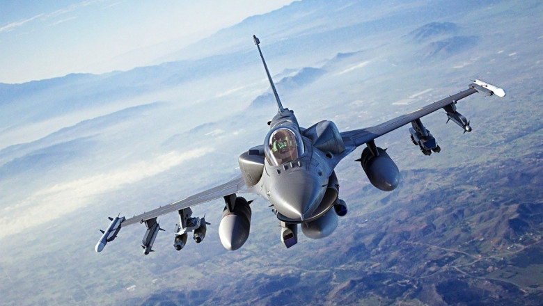 Avion F-16