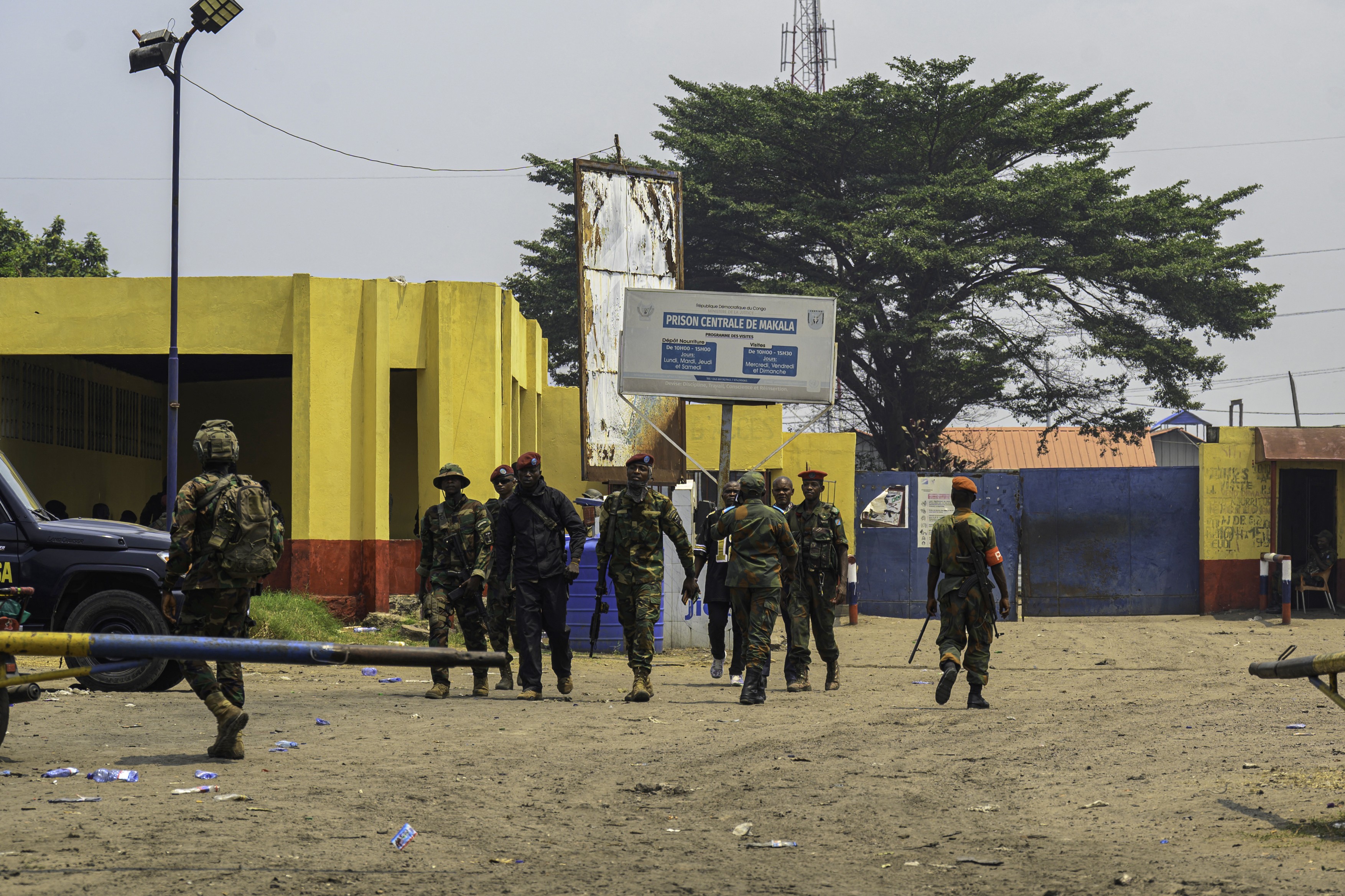 Scene de haos într-o închisoare din R.D. Congo, unde 129 de persoane au fost ucise într-o tentativă de evadare în masă